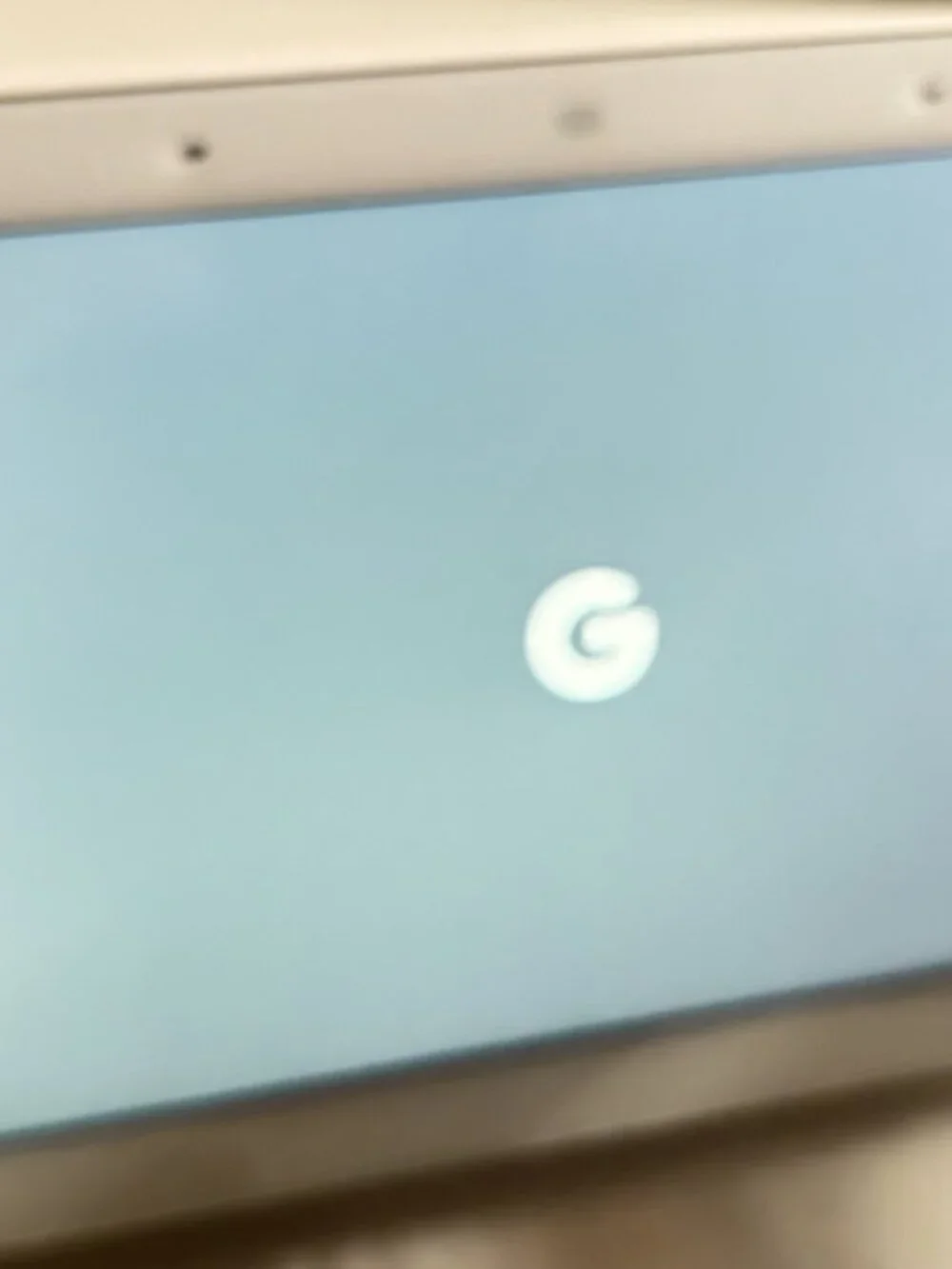 Google Nest Wifi Router and Two Point & Two Displays Working Condition